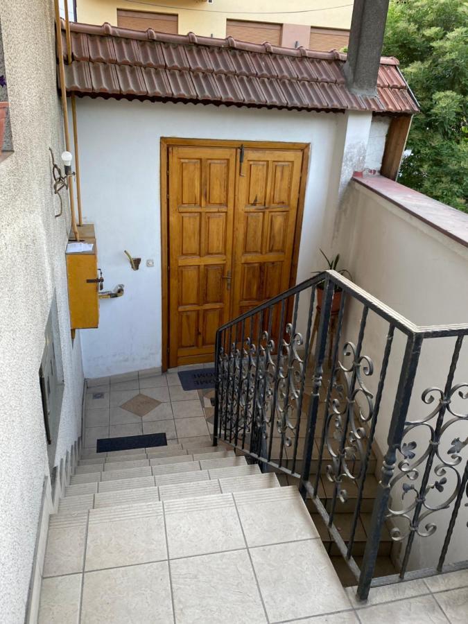 Vila Rijad Apartment Sarajevo Luaran gambar